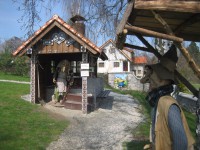 /album/fotogalerie-zabavni-park-a-sportcentrum-detsky-raj-na-zamku-berchtold/carodejnicim-se-letos-diky-teple-zime-darilo-a-tak-se-jich-urodilo-vic-jpg/